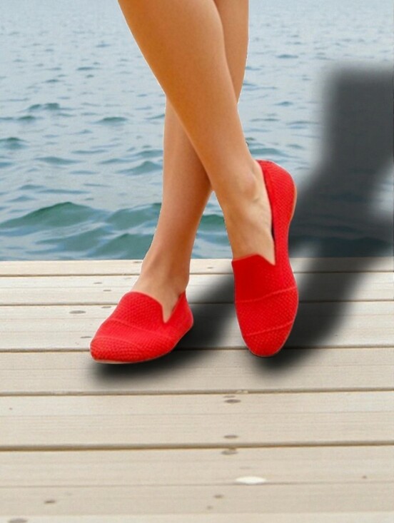 Fashion Forms Shoes - 👠NWOT!!  Women's Red Breathable, Comfortable Slip-on Flats